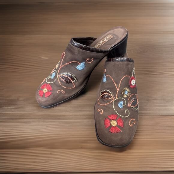 Brighton Fiona Women's Floral Embroidered Suede Leather Mule Clogs Sz 8 - Picture 2 of 8
